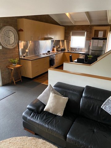 Cascade Apartment 4 living area